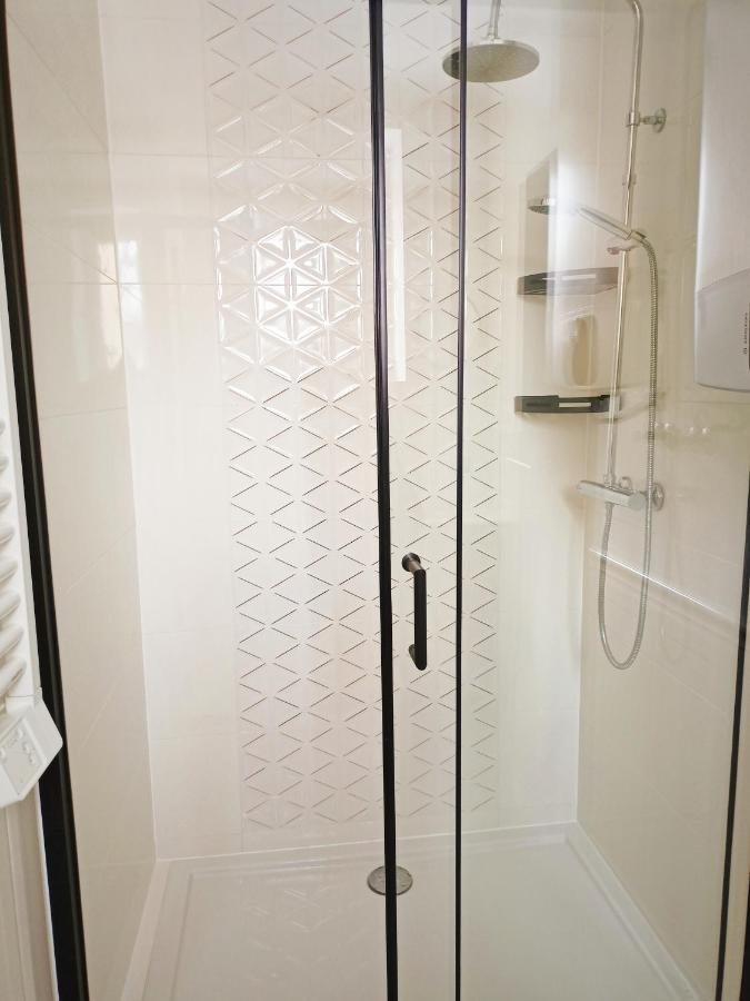 Apartament Celebrity Apartment Lesna Exterior photo